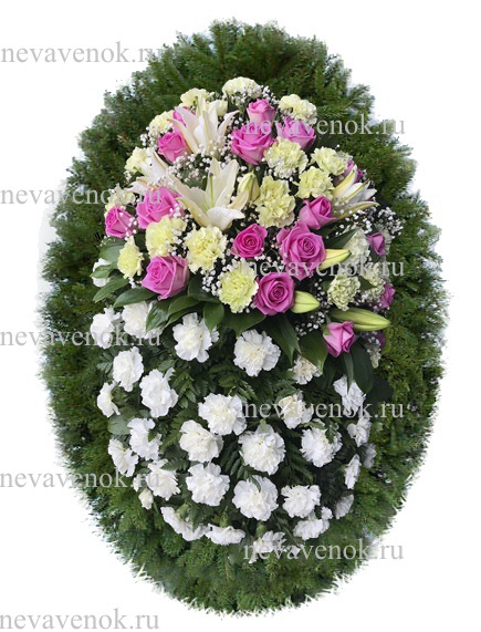 Ритуальный венок из живых цветов